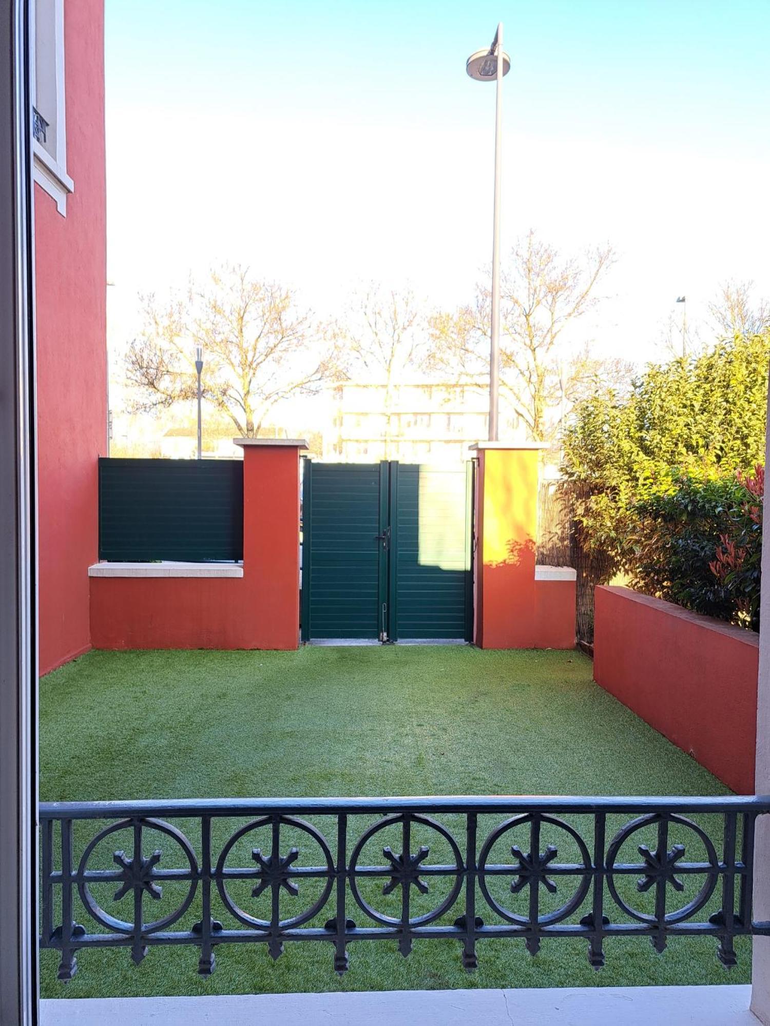 Studio Cosy Entierement Renove A Deux Pas De Lyon Fontaines-sur-Saone Dış mekan fotoğraf