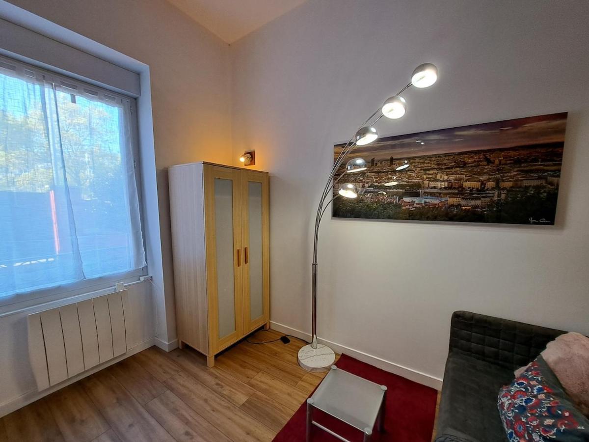 Studio Cosy Entierement Renove A Deux Pas De Lyon Fontaines-sur-Saone Dış mekan fotoğraf