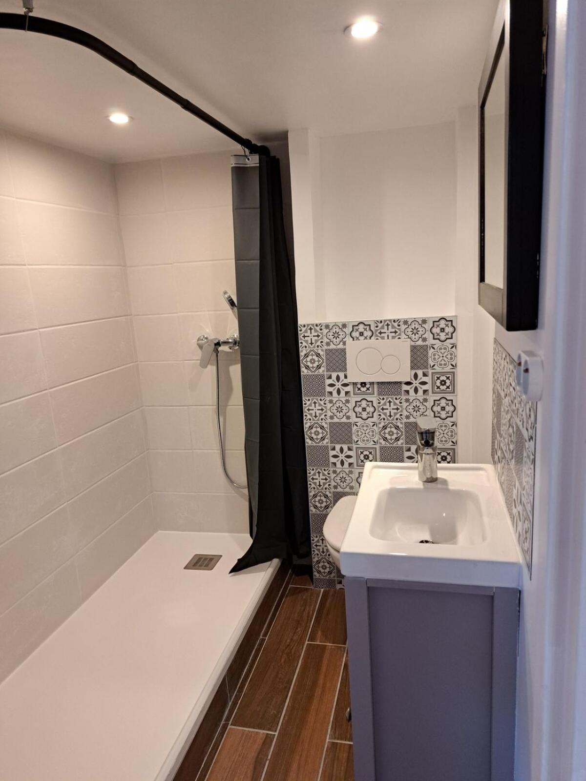 Studio Cosy Entierement Renove A Deux Pas De Lyon Fontaines-sur-Saone Dış mekan fotoğraf